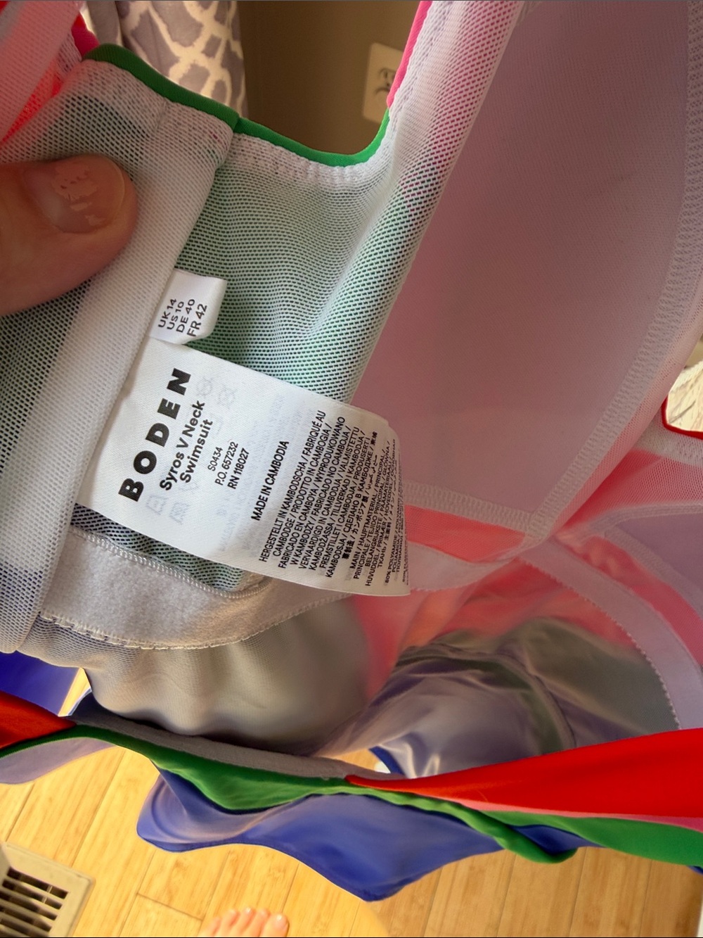 Boden Syros V Neck Swimsuit Multi Colorblock - Picture 10 of 13